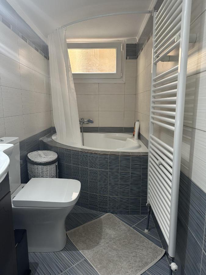 Arya Guesthouse Polígirosz Kültér fotó